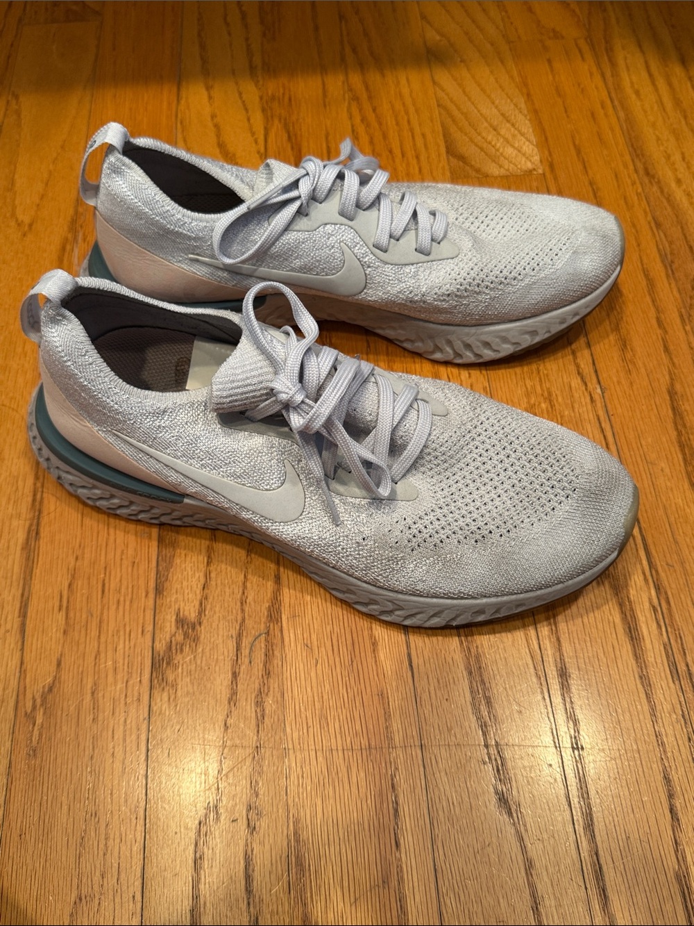 Nike flyknit epic react light baby pastel blue and pink 9.5